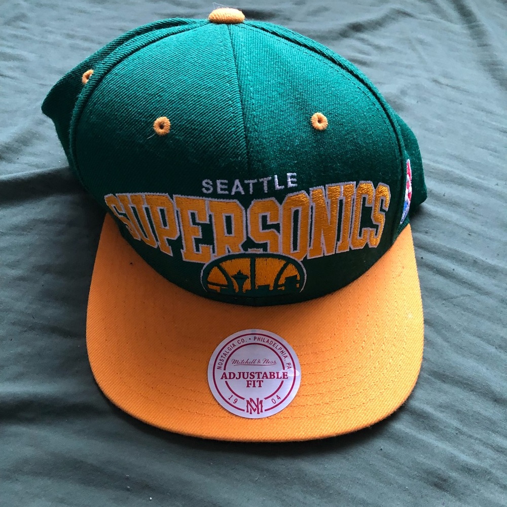 Seattle Supersonic SnapBack